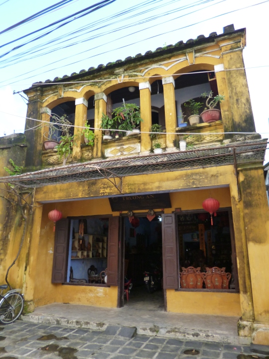 To give you an idea of how pretty all the buildings are in Hoi An